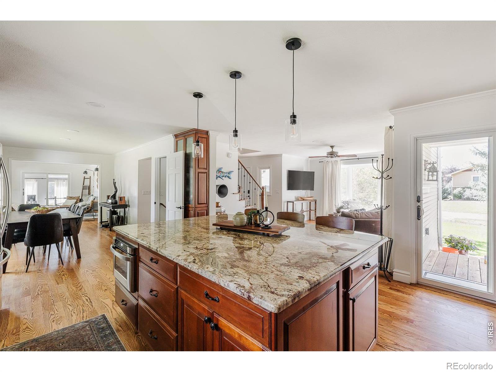 MLS Image #11 for 7330  meadow lane,niwot, Colorado