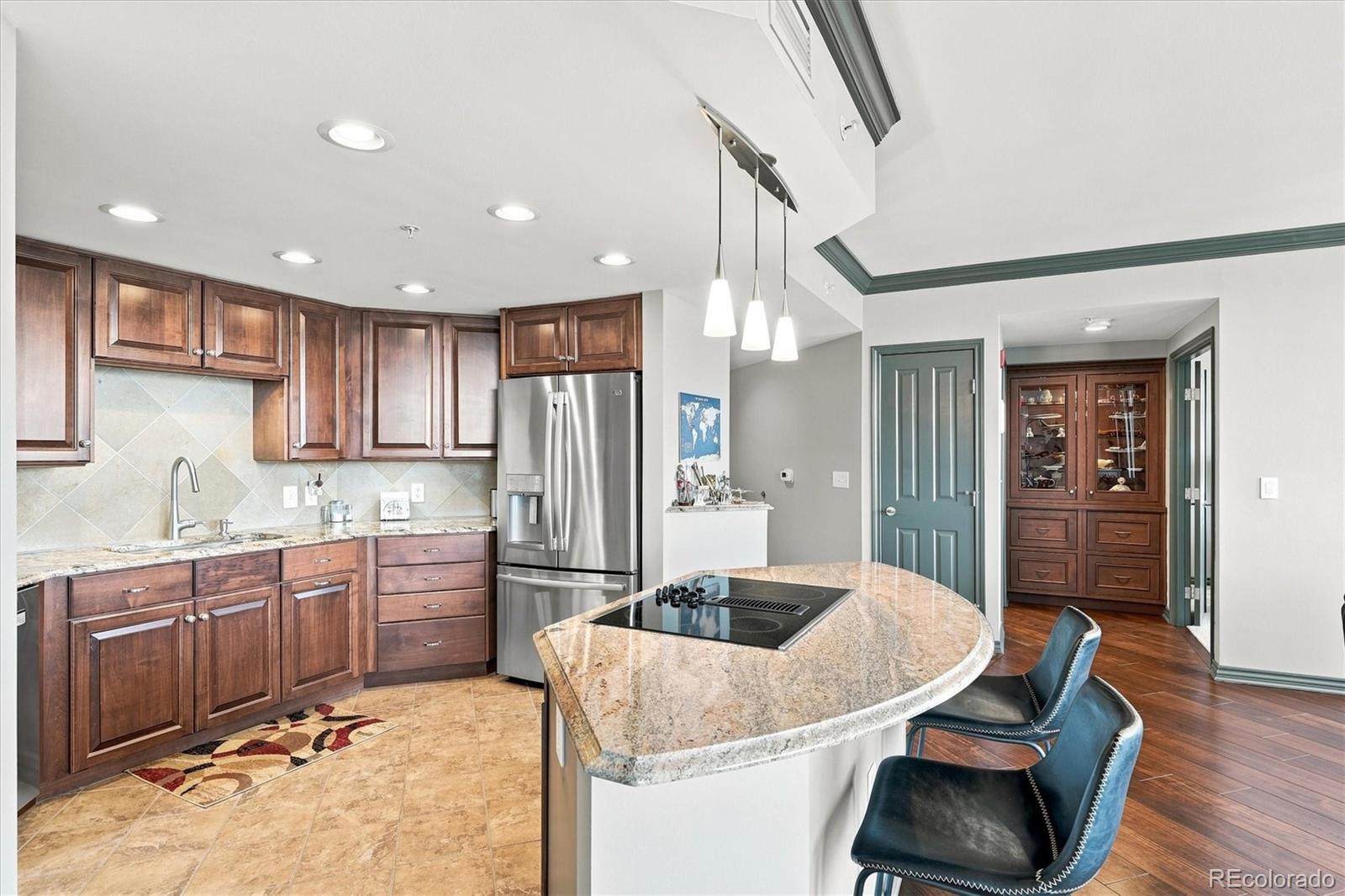 MLS Image #6 for 8100 e union avenue,denver, Colorado