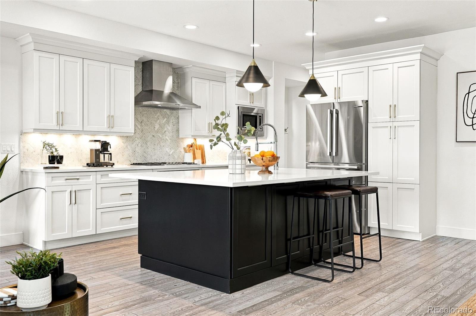 MLS Image #10 for 27 s oneida court,denver, Colorado