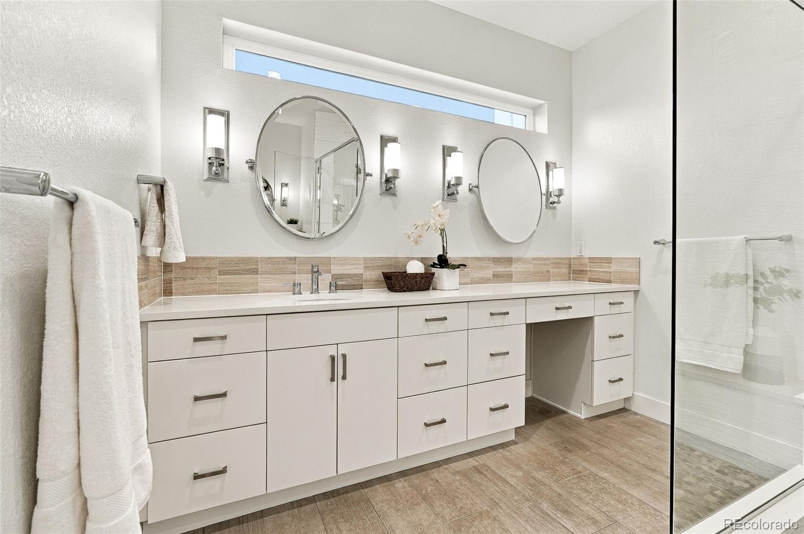 MLS Image #21 for 27 s oneida court,denver, Colorado