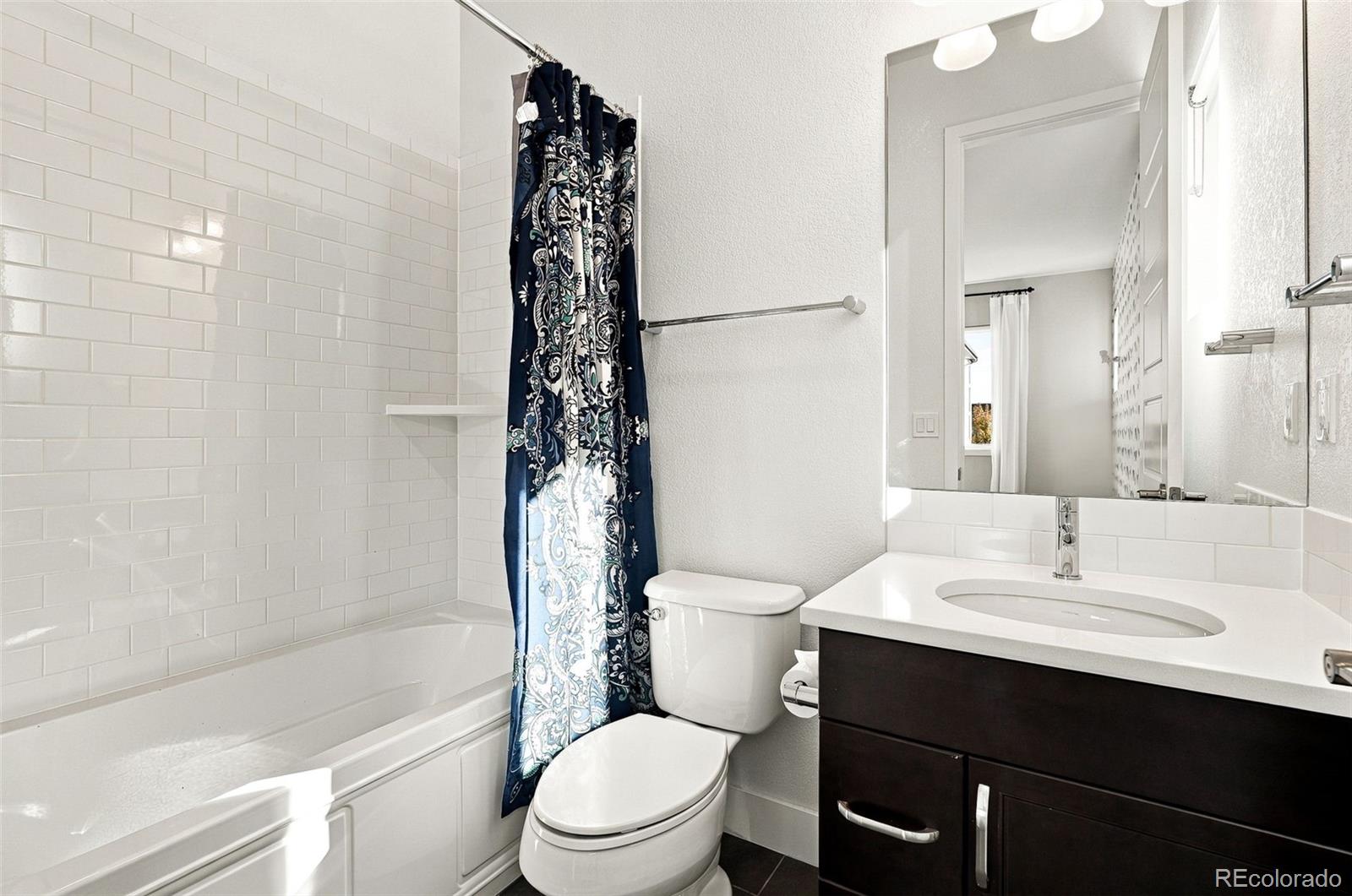 MLS Image #23 for 27 s oneida court,denver, Colorado