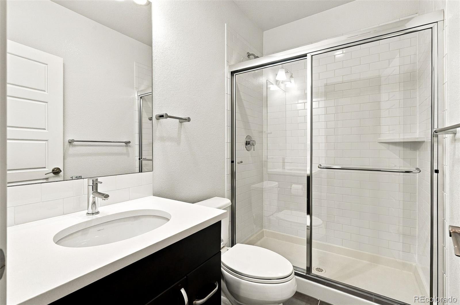 MLS Image #35 for 27 s oneida court,denver, Colorado