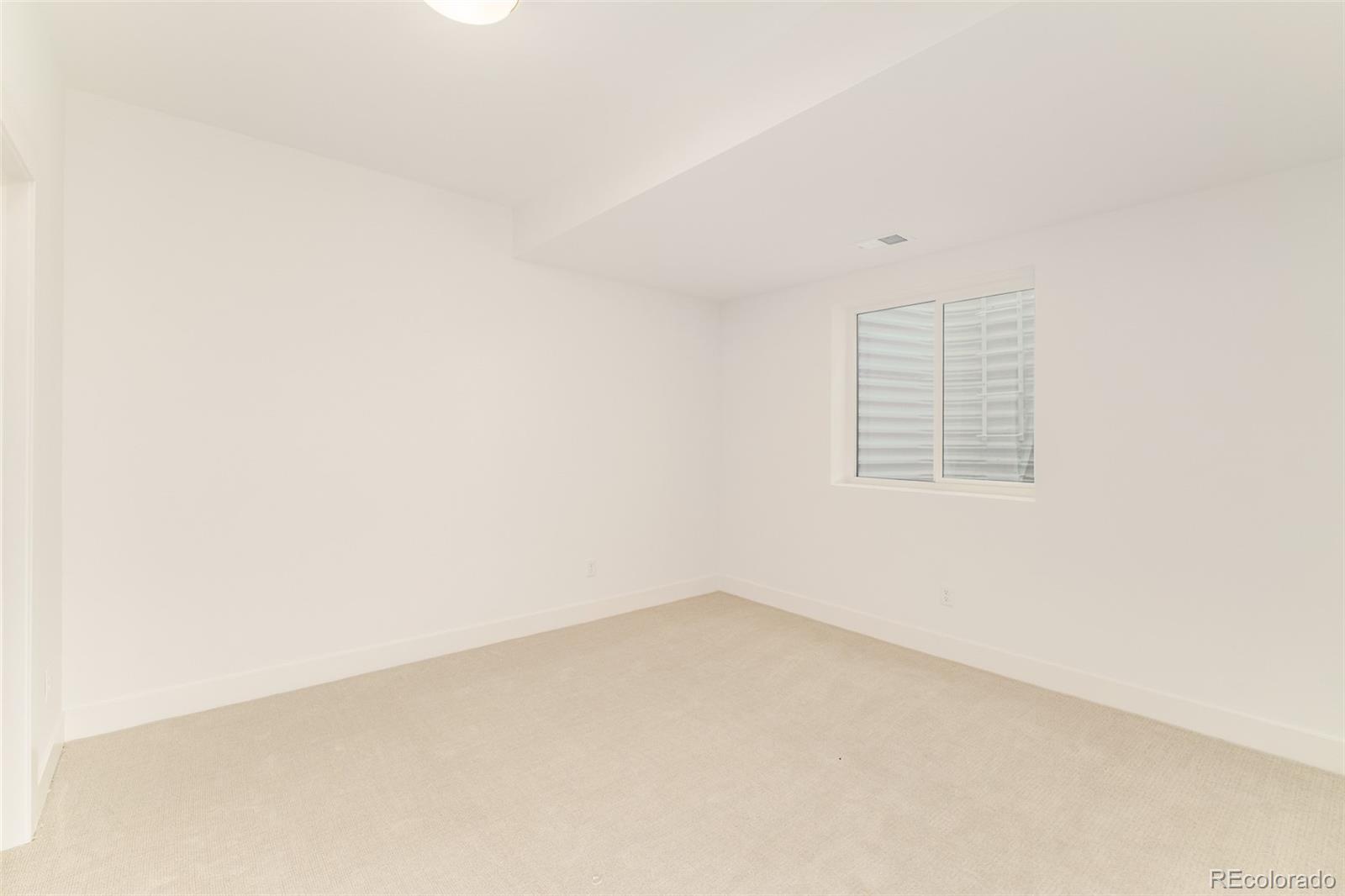 MLS Image #26 for 2417 s lafayette street,denver, Colorado
