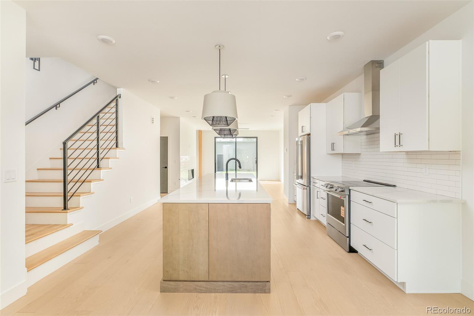 MLS Image #5 for 2417 s lafayette street,denver, Colorado