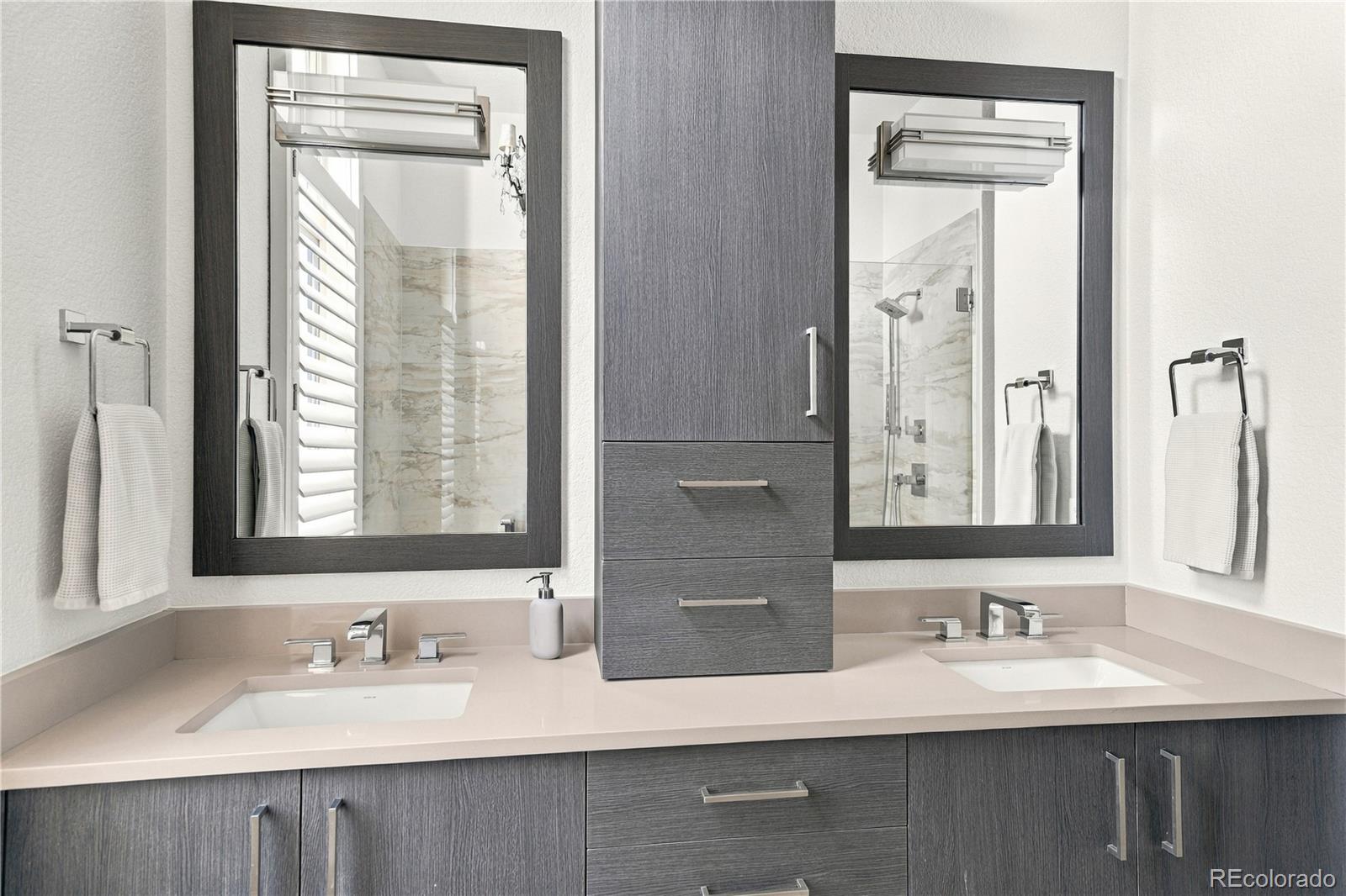 MLS Image #23 for 275  rampart way,denver, Colorado