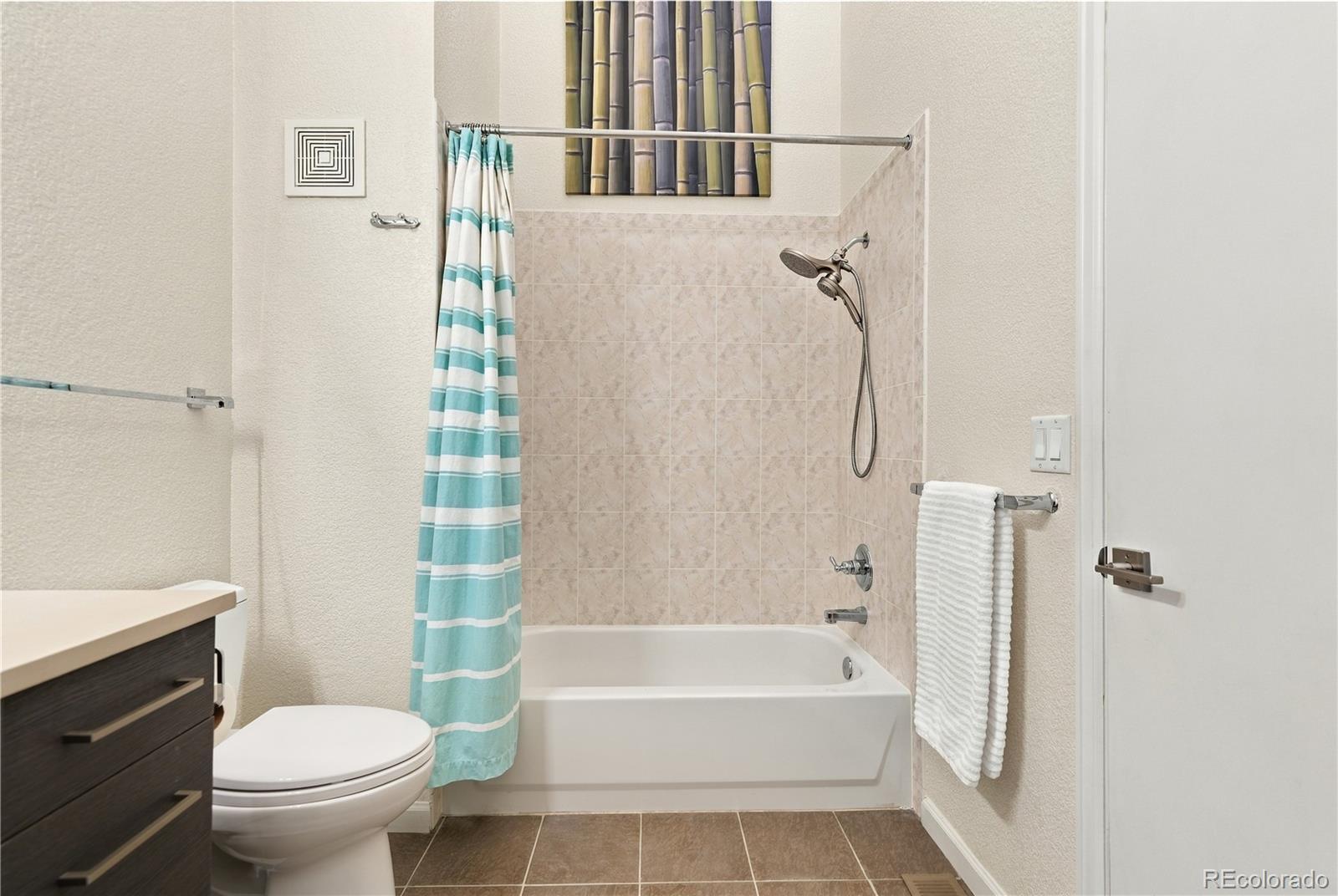 MLS Image #27 for 275  rampart way,denver, Colorado