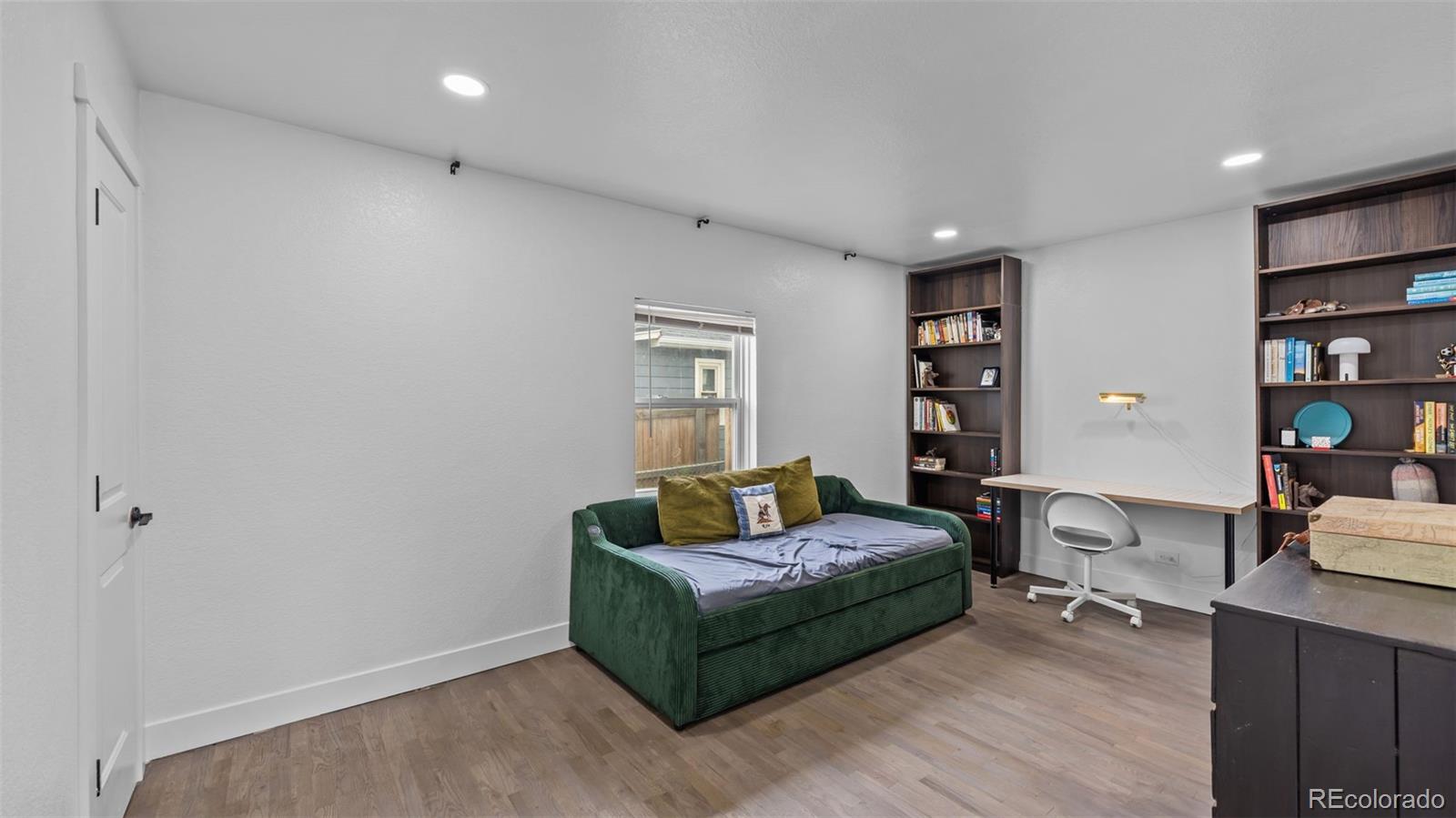 MLS Image #18 for 1380  trenton street,denver, Colorado