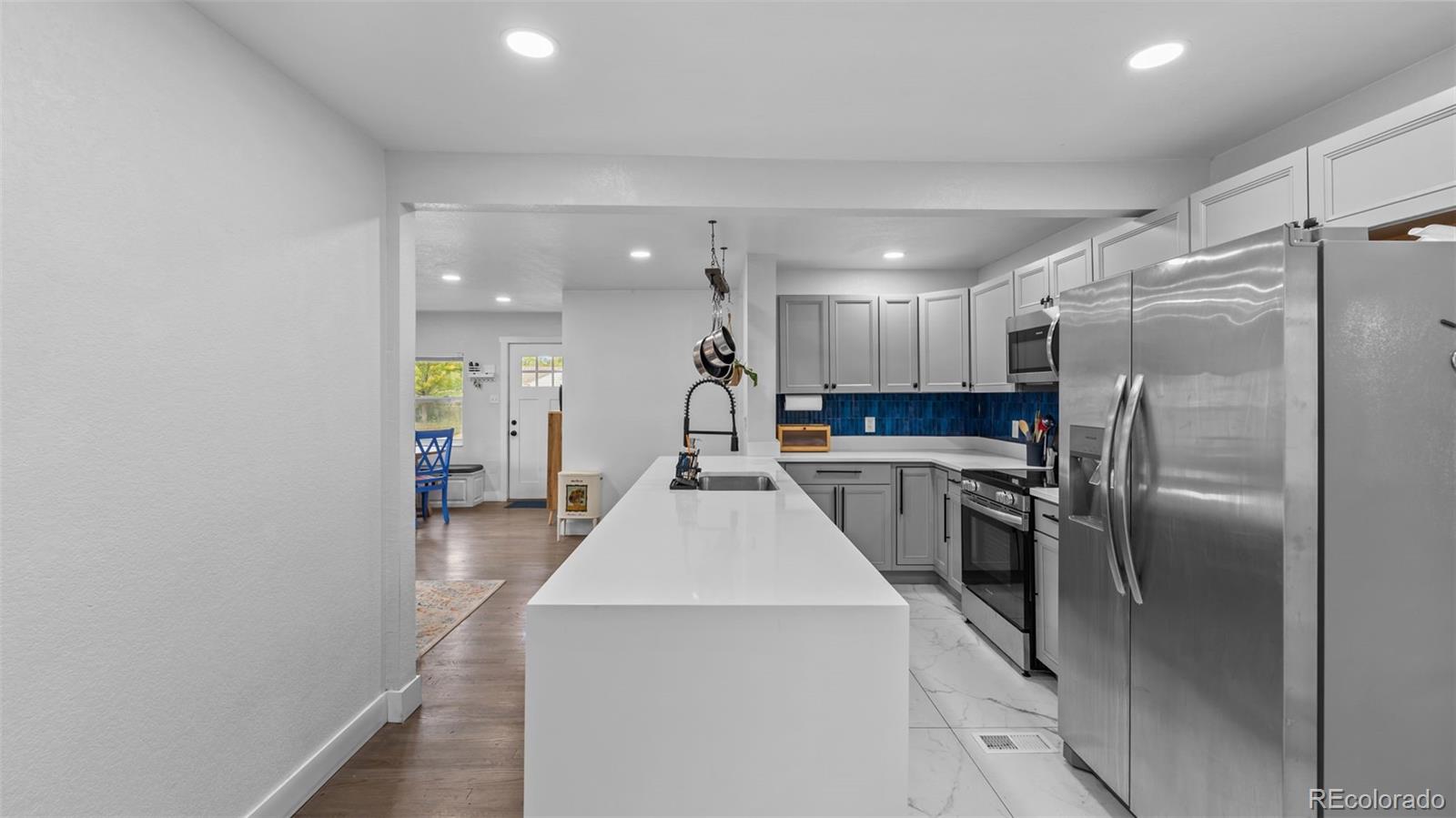 MLS Image #8 for 1380  trenton street,denver, Colorado