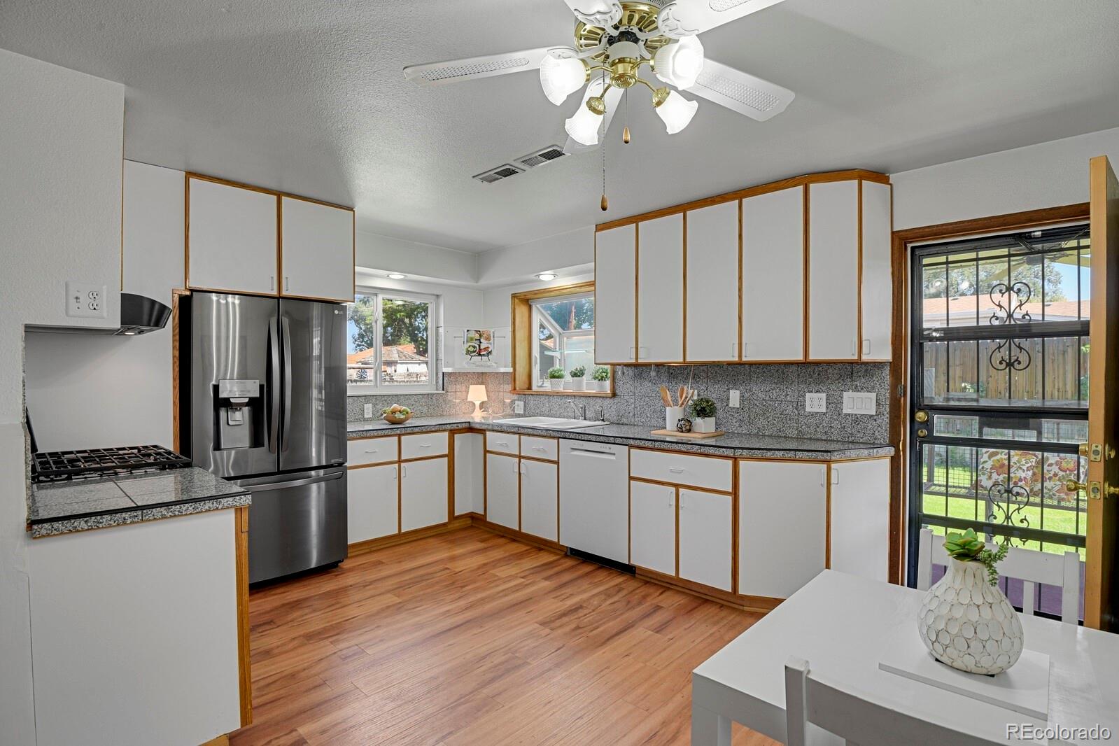 MLS Image #13 for 7910  niagara street,commerce city, Colorado
