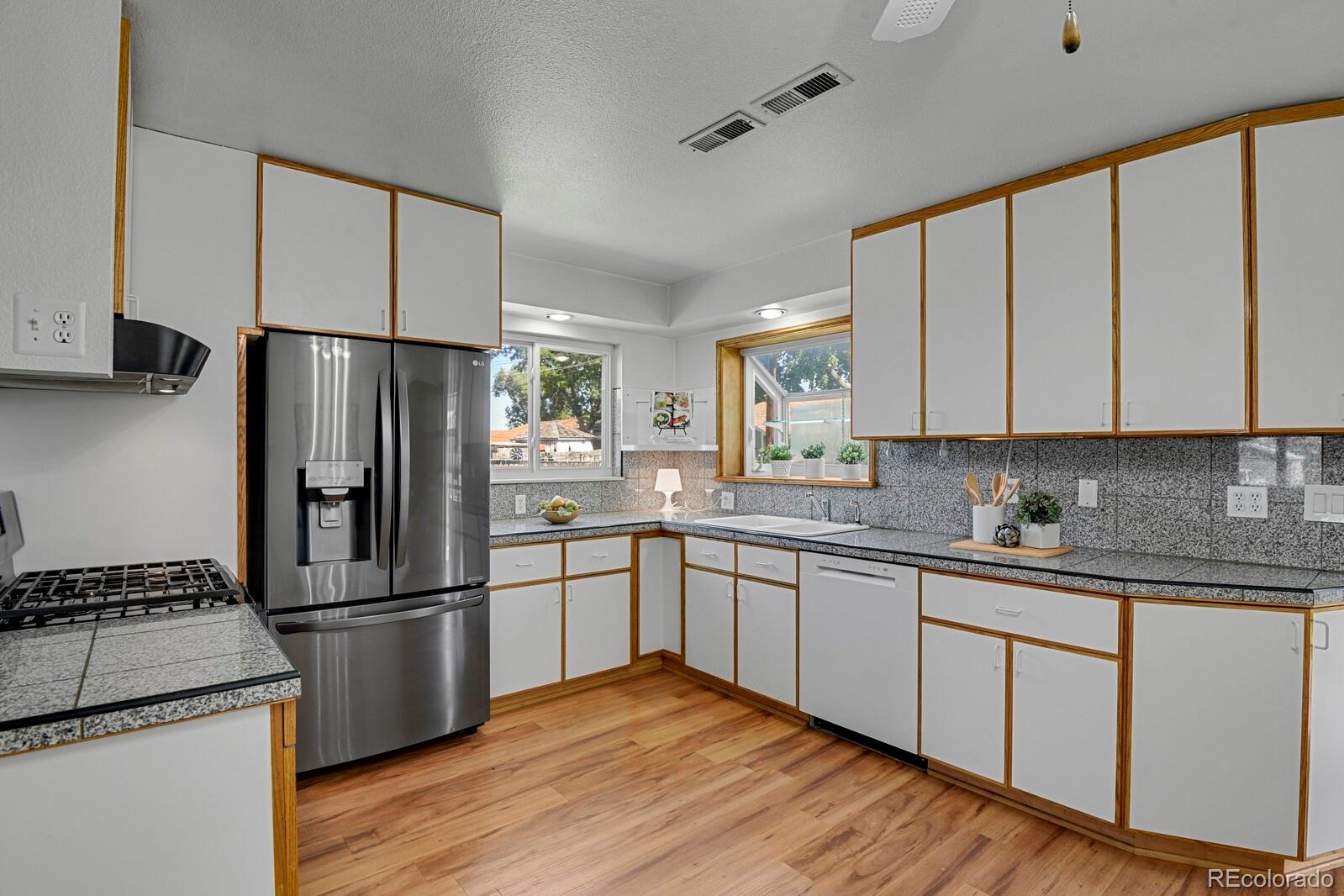 MLS Image #15 for 7910  niagara street,commerce city, Colorado
