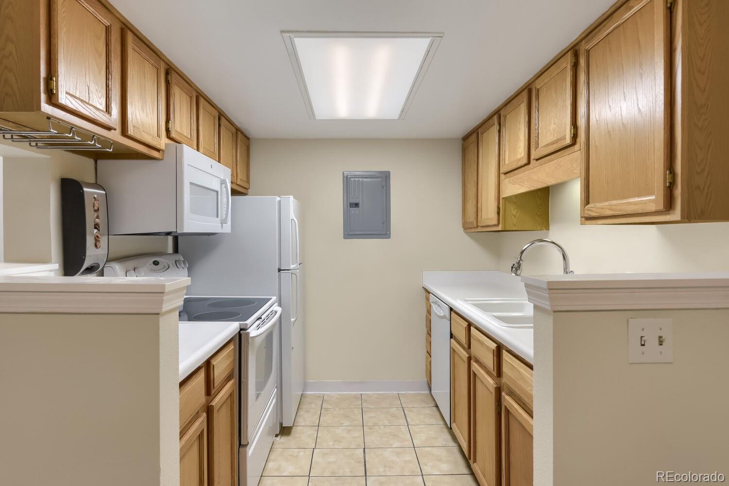 MLS Image #13 for 4400 s quebec street n206,denver, Colorado