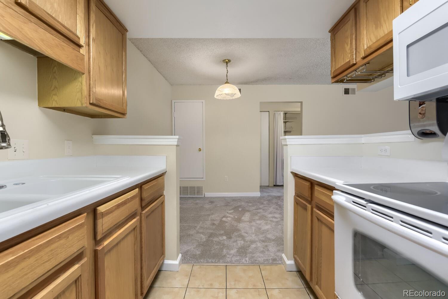 MLS Image #14 for 4400 s quebec street n206,denver, Colorado