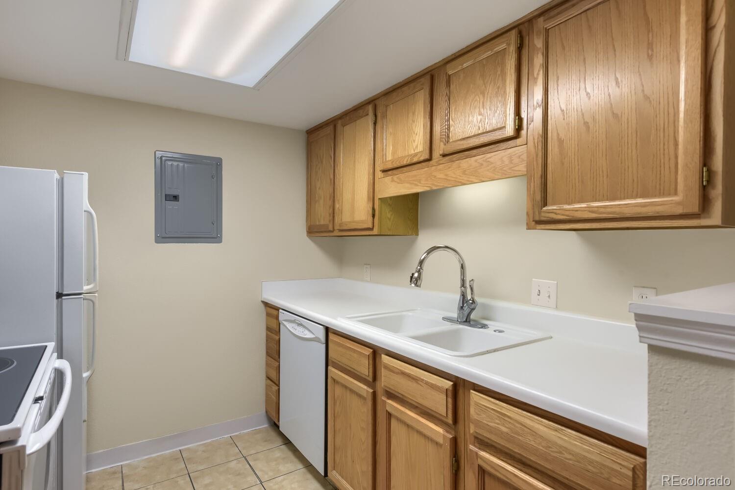 MLS Image #5 for 4400 s quebec street n206,denver, Colorado