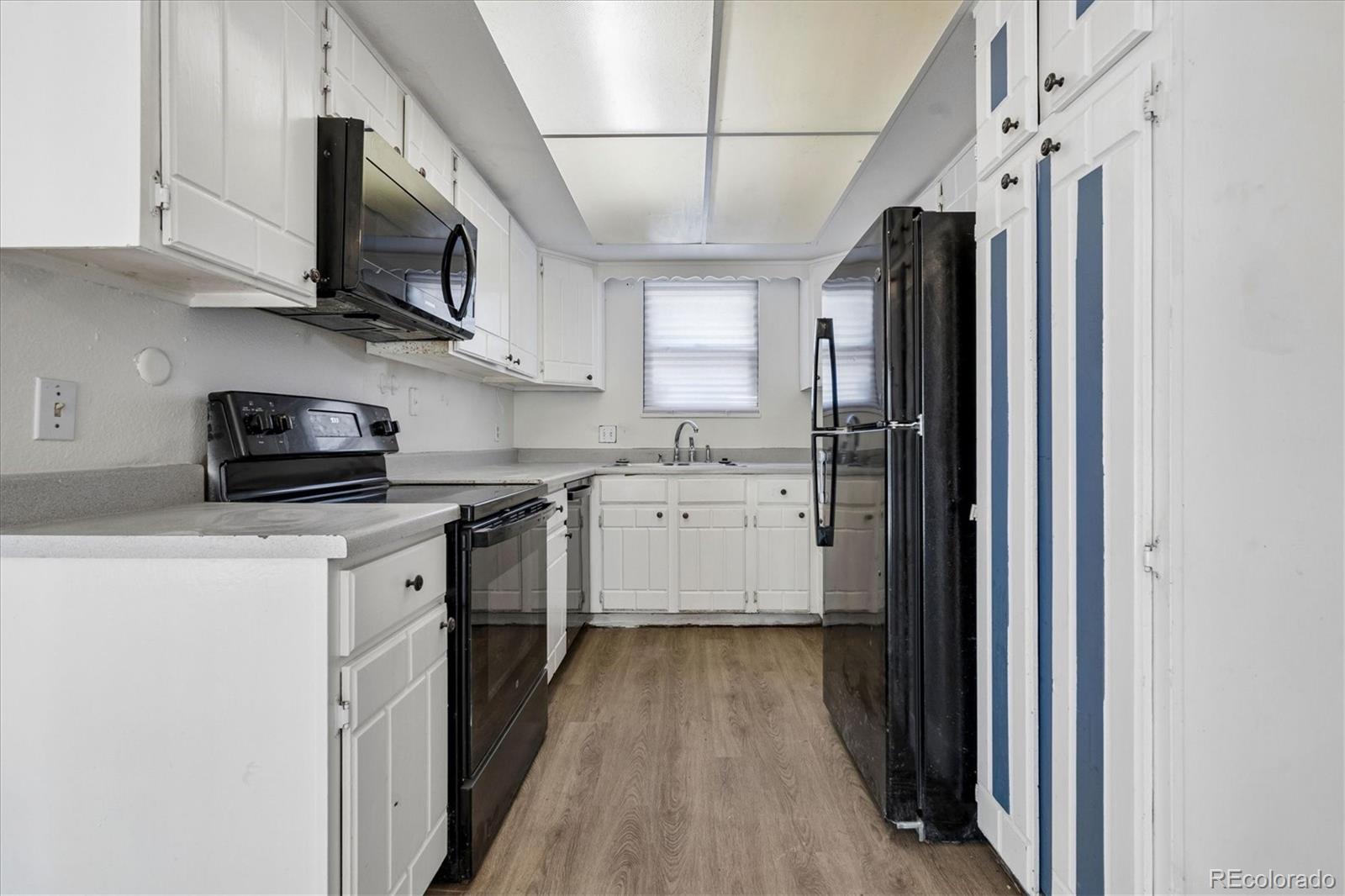 MLS Image #7 for 12980  andrews drive,denver, Colorado