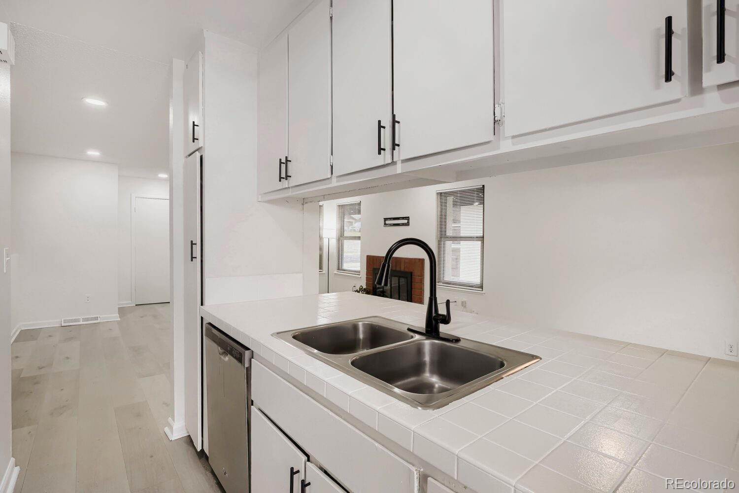 MLS Image #6 for 3812 s fraser street,aurora, Colorado