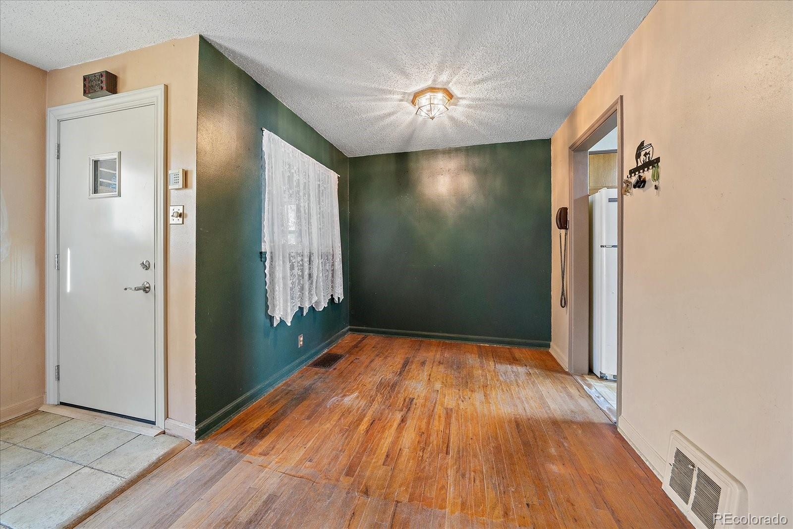 MLS Image #7 for 1100  lansing street,aurora, Colorado