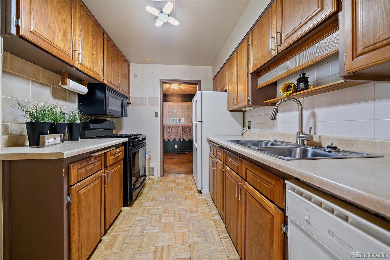 MLS Image #9 for 1100  lansing street,aurora, Colorado