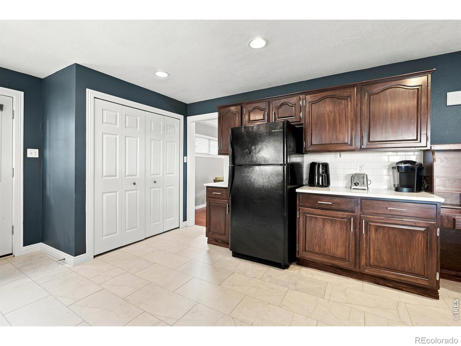 MLS Image #11 for 2717 s osceola way,denver, Colorado