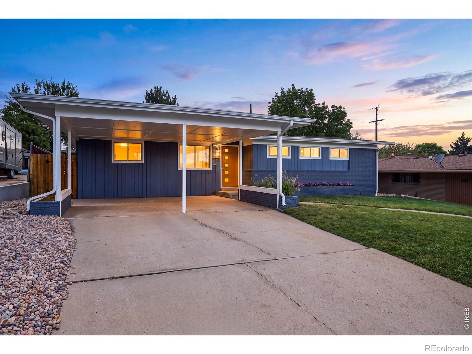 MLS Image #2 for 2717 s osceola way,denver, Colorado