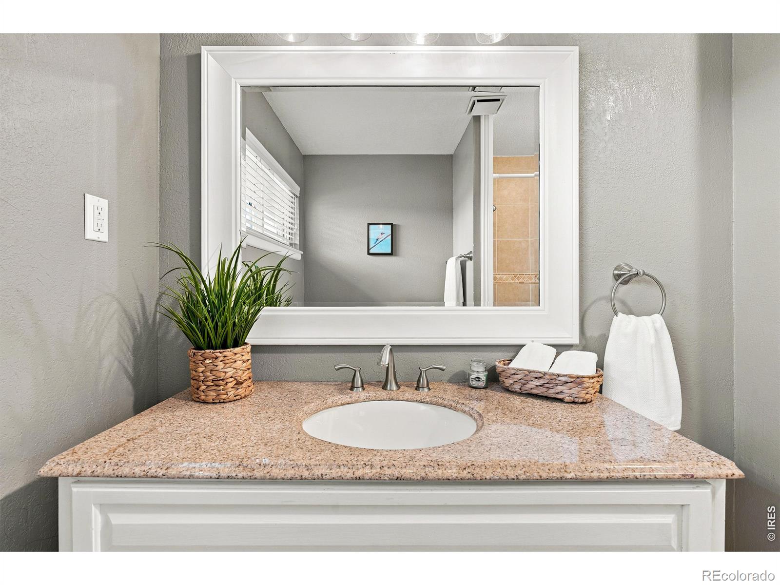 MLS Image #27 for 2717 s osceola way,denver, Colorado