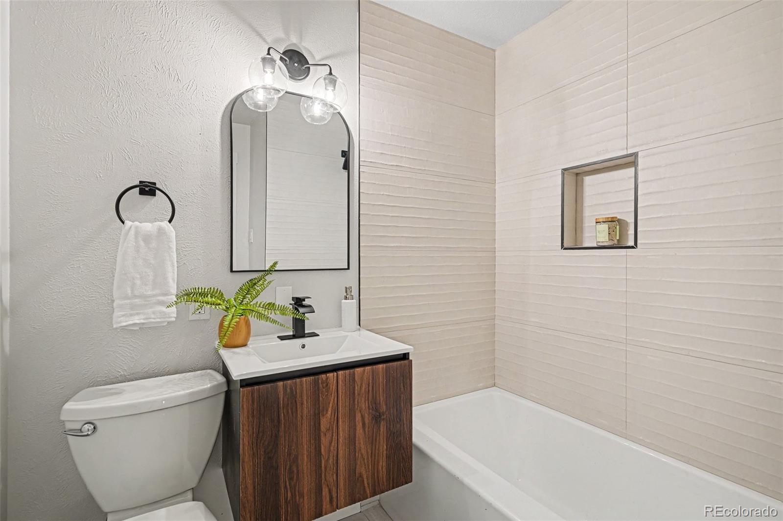 MLS Image #15 for 1714 s vivian court,lakewood, Colorado