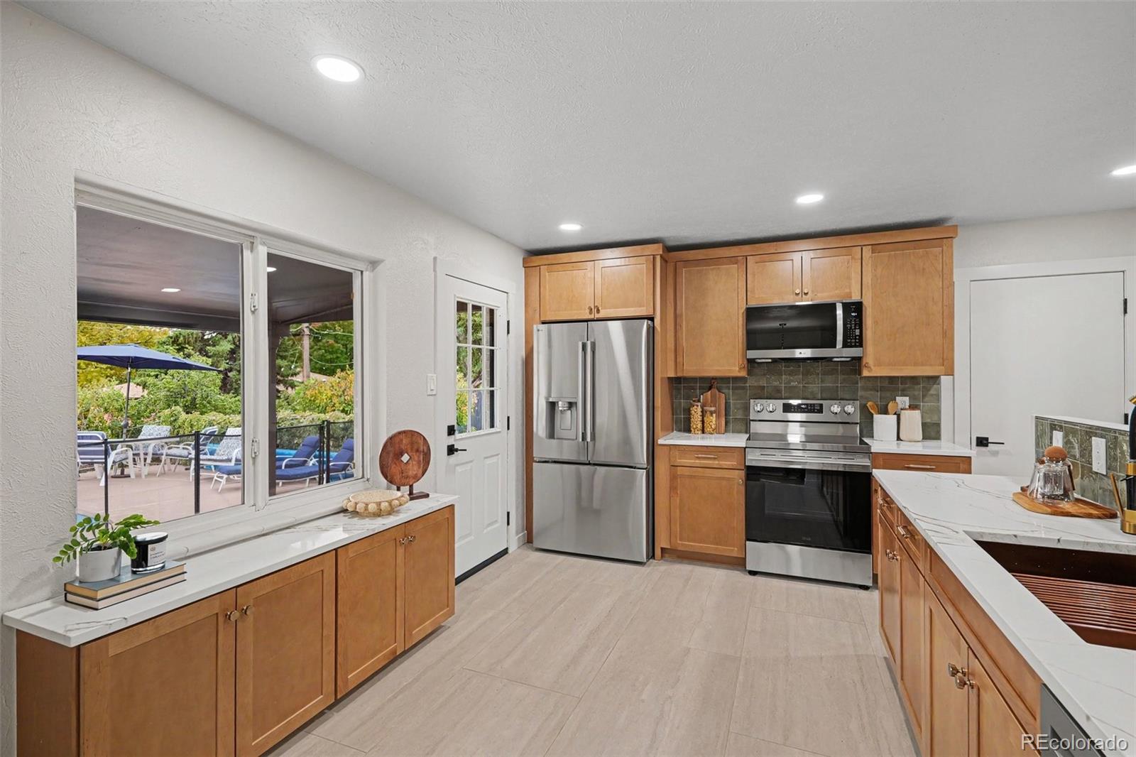 MLS Image #7 for 1714 s vivian court,lakewood, Colorado