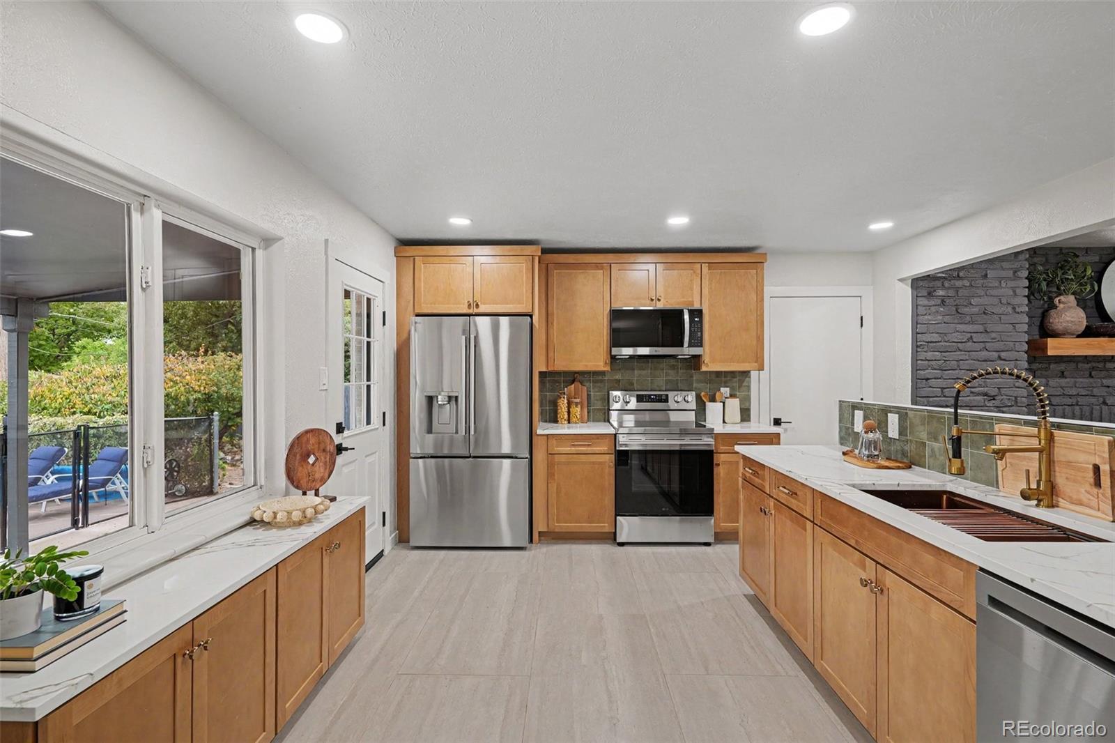 MLS Image #8 for 1714 s vivian court,lakewood, Colorado