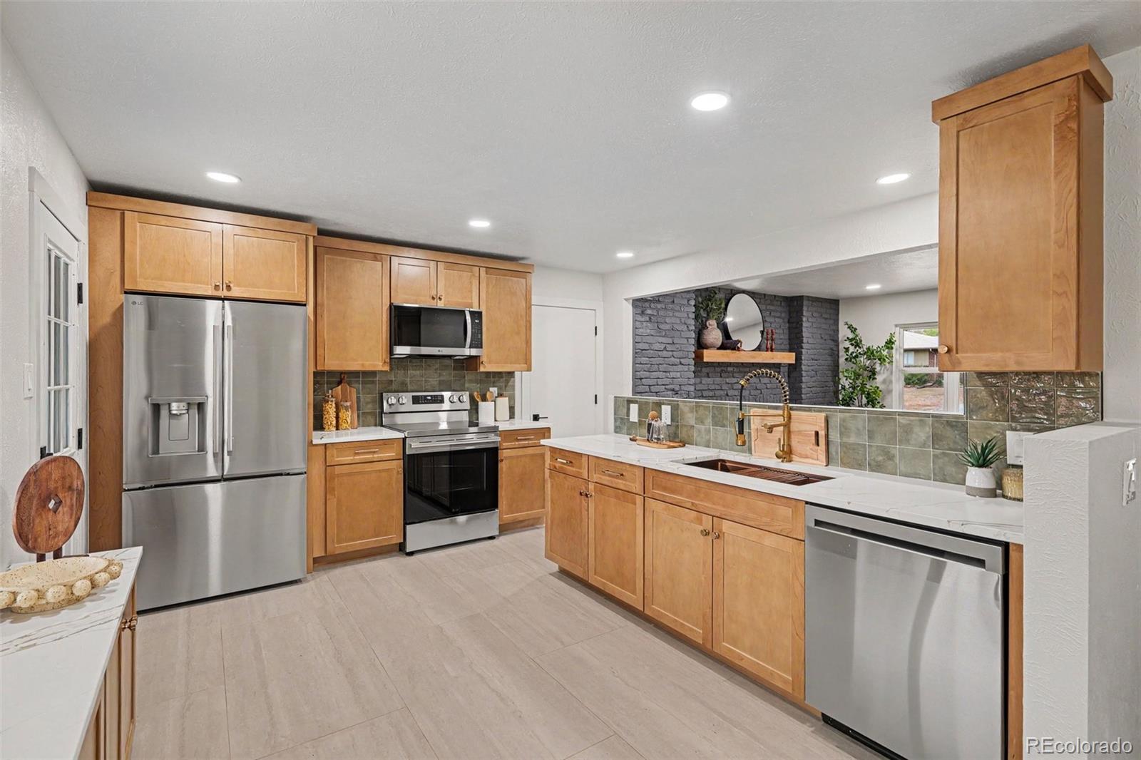 MLS Image #9 for 1714 s vivian court,lakewood, Colorado