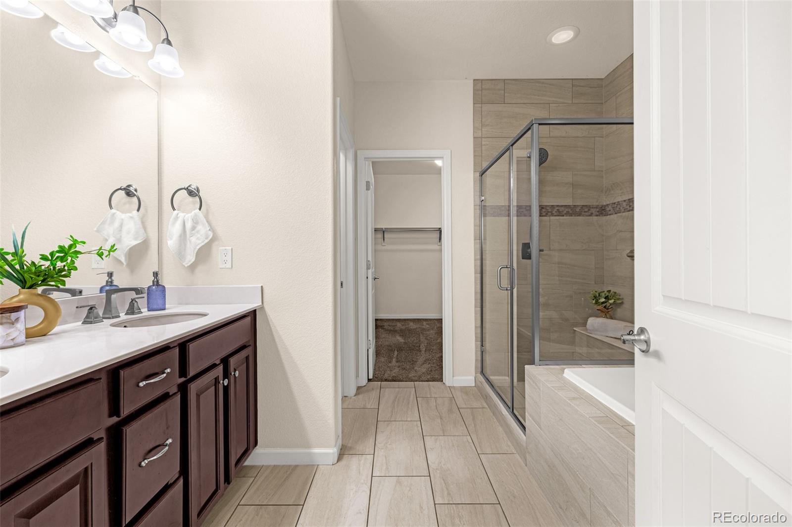 MLS Image #11 for 1434  promontory bluff view,colorado springs, Colorado