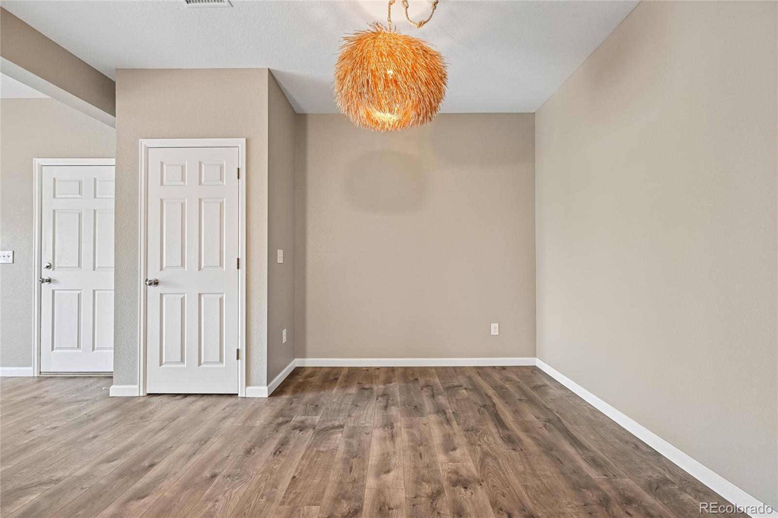 MLS Image #10 for 15700 e jamison drive 204,englewood, Colorado