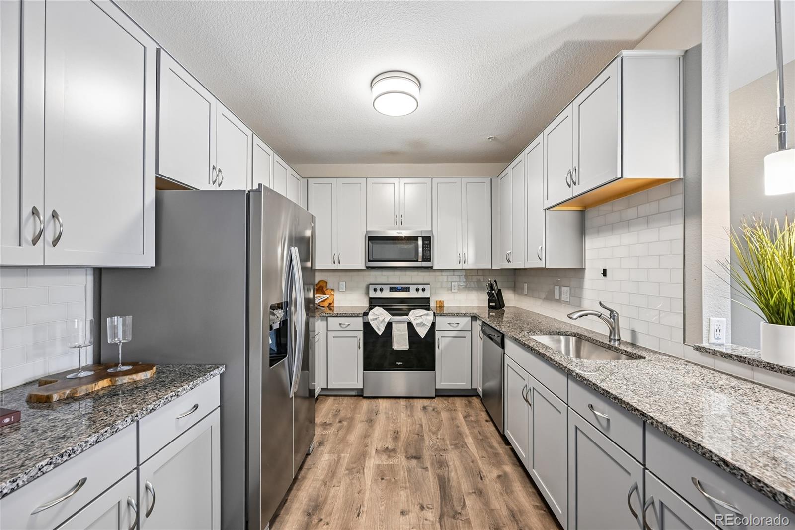 MLS Image #12 for 15700 e jamison drive 204,englewood, Colorado