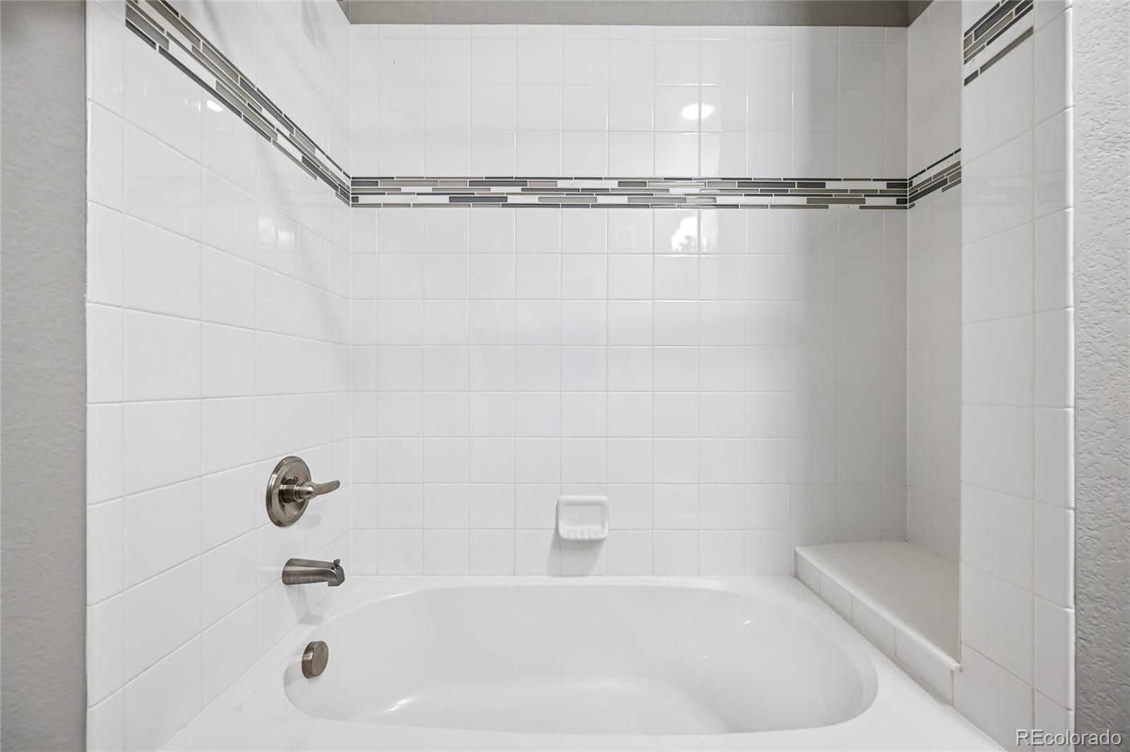 MLS Image #20 for 15700 e jamison drive 204,englewood, Colorado