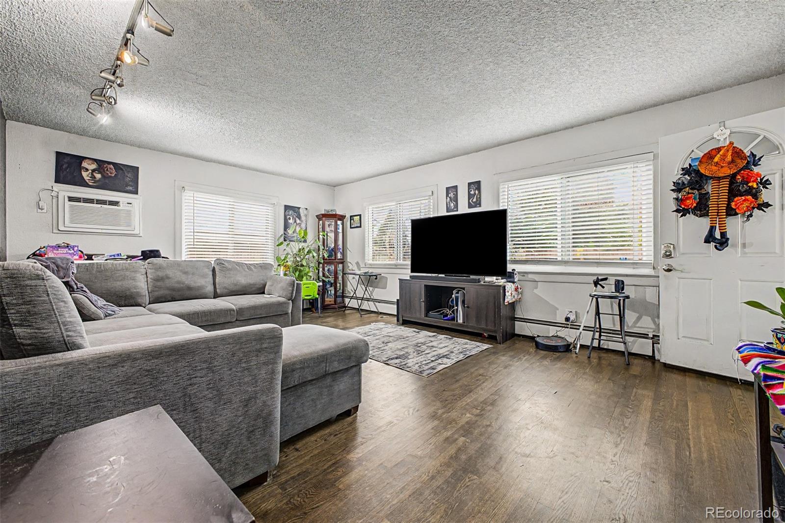 MLS Image #6 for 1565  sheridan boulevard,lakewood, Colorado