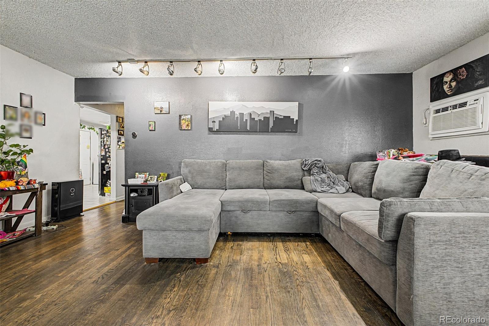MLS Image #7 for 1565  sheridan boulevard,lakewood, Colorado