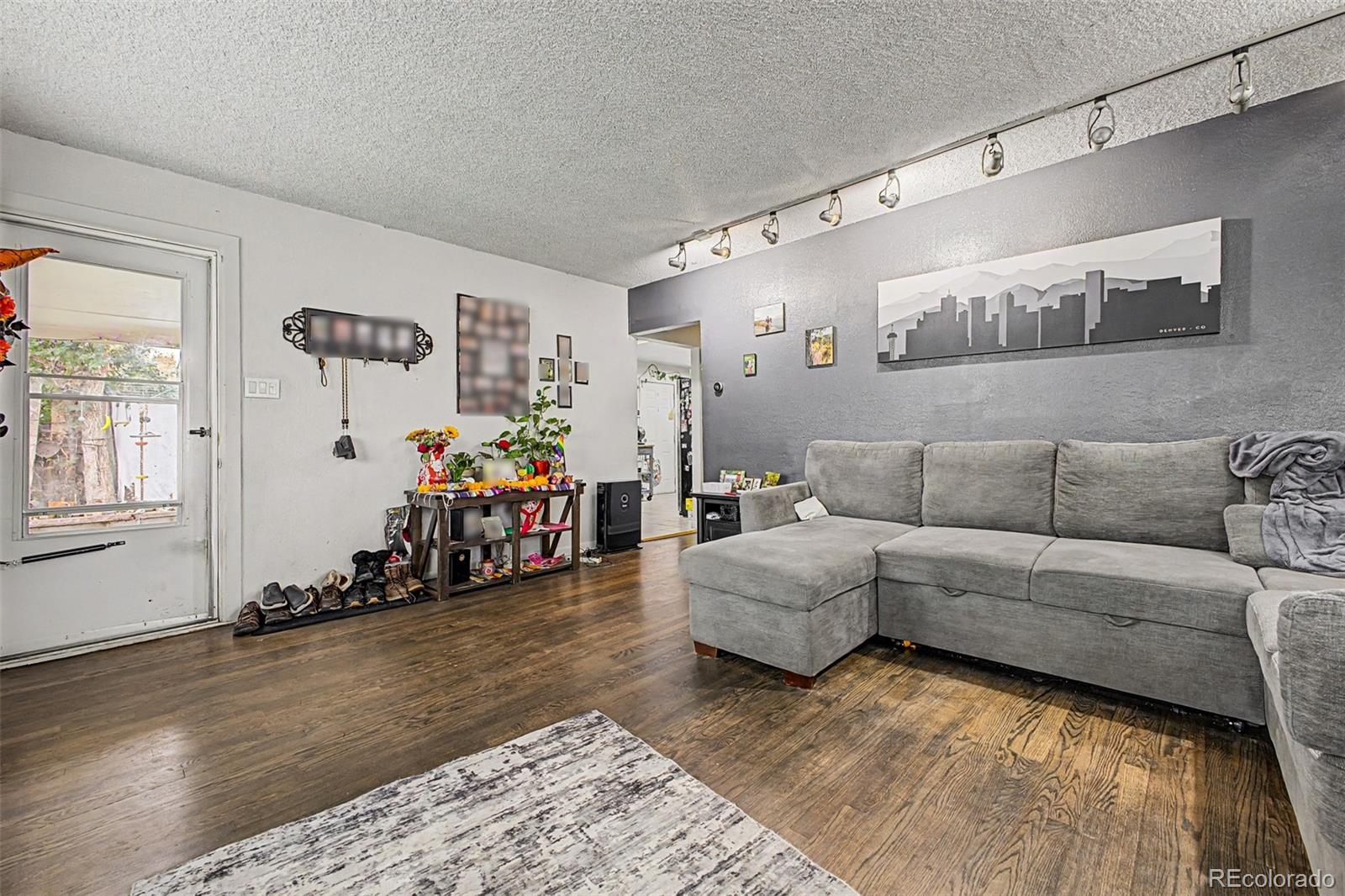 MLS Image #8 for 1565  sheridan boulevard,lakewood, Colorado