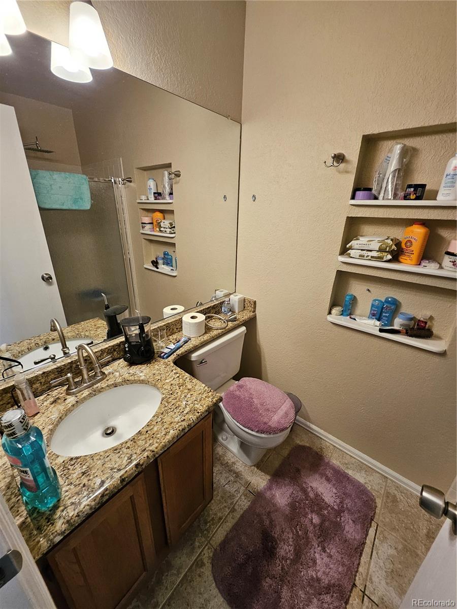 MLS Image #10 for 21121 e 46th avenue,denver, Colorado