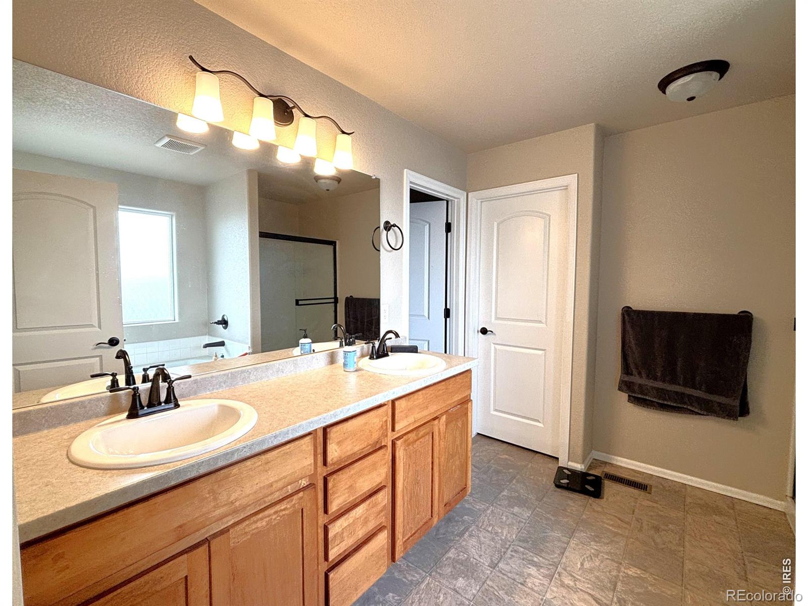 MLS Image #18 for 1622  106th avenue,greeley, Colorado