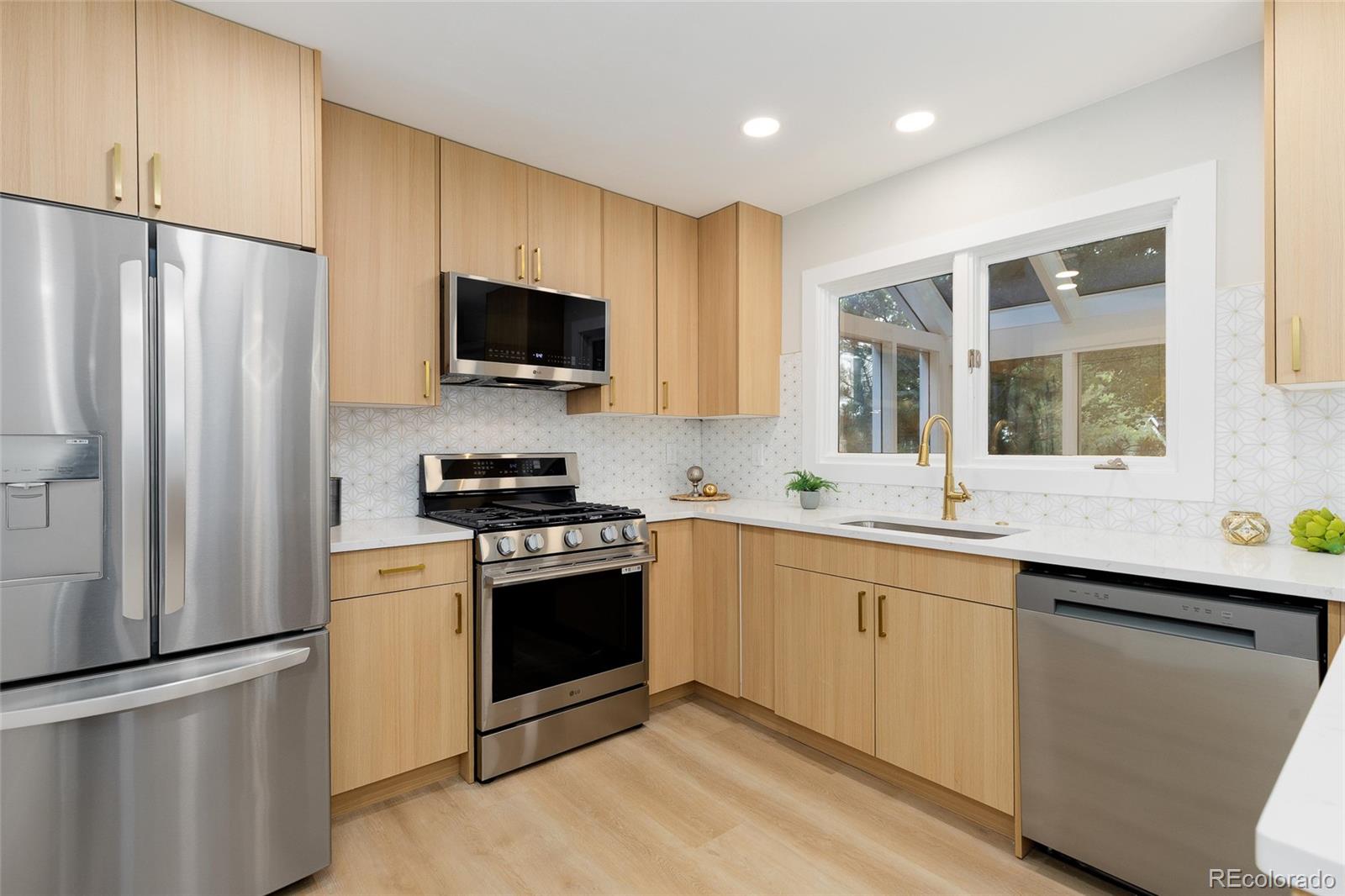 MLS Image #12 for 4505 s yosemite street,denver, Colorado