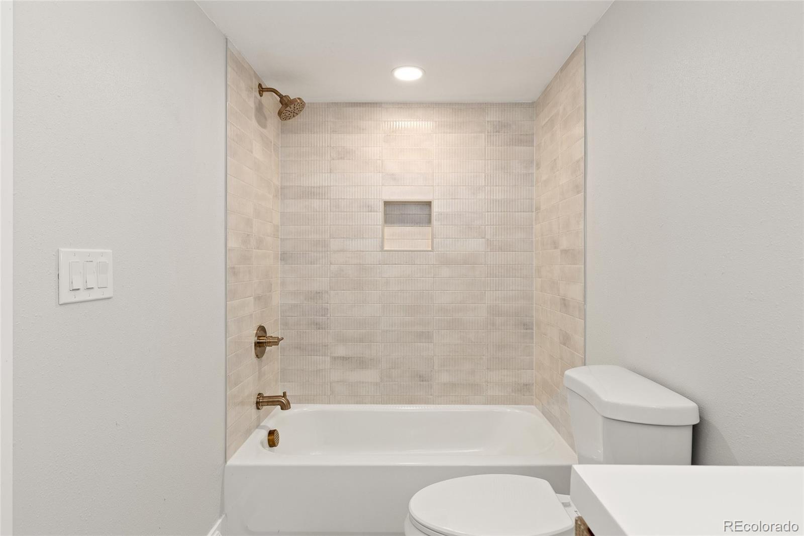 MLS Image #25 for 4505 s yosemite street,denver, Colorado