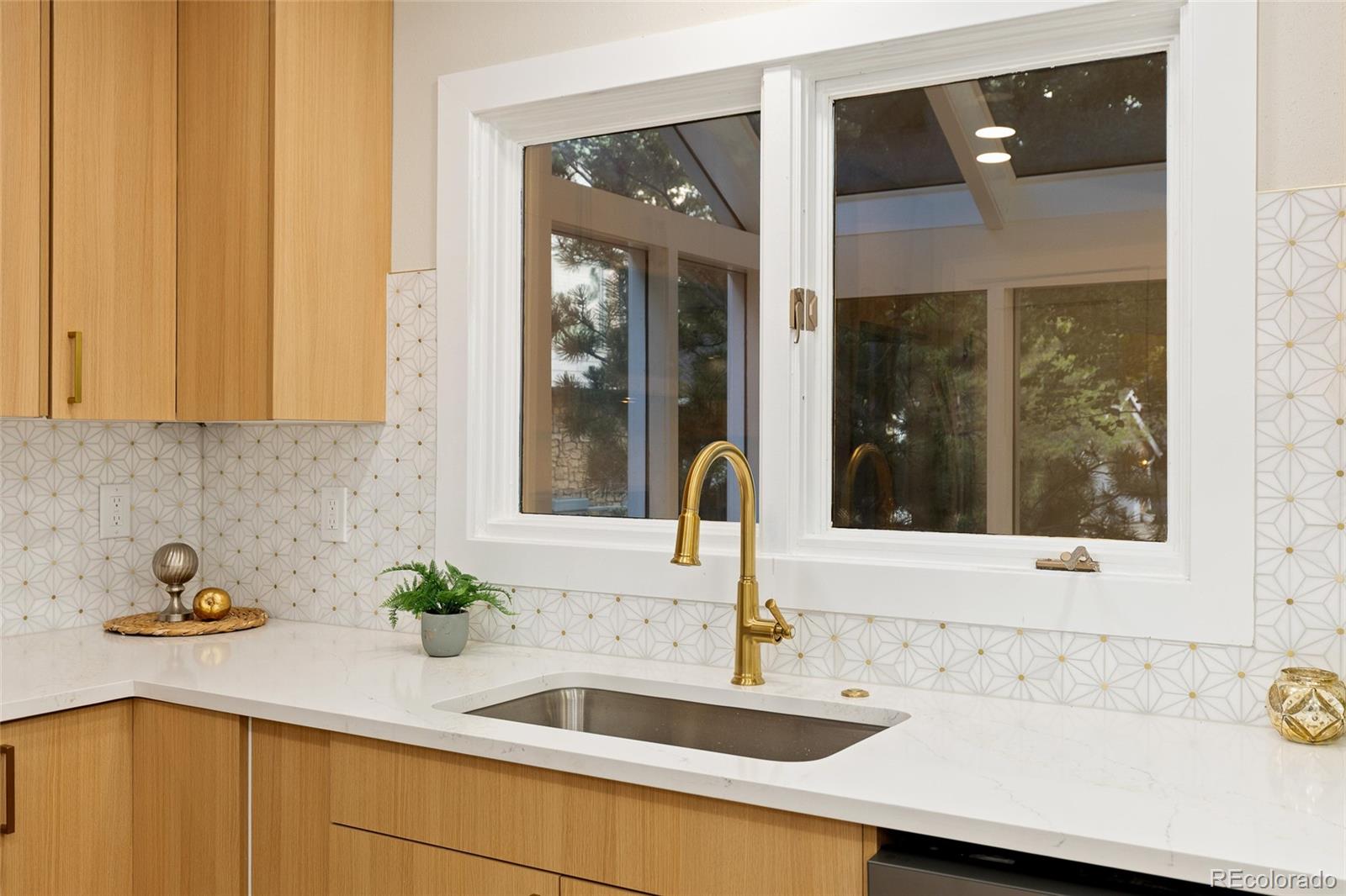 MLS Image #6 for 4505 s yosemite street,denver, Colorado