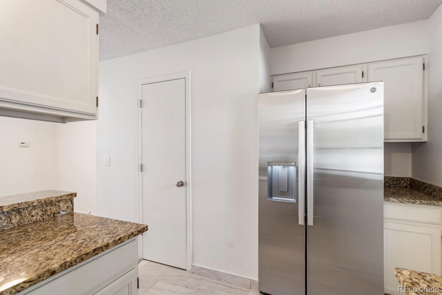 MLS Image #10 for 12063 e hoye drive ,aurora, Colorado