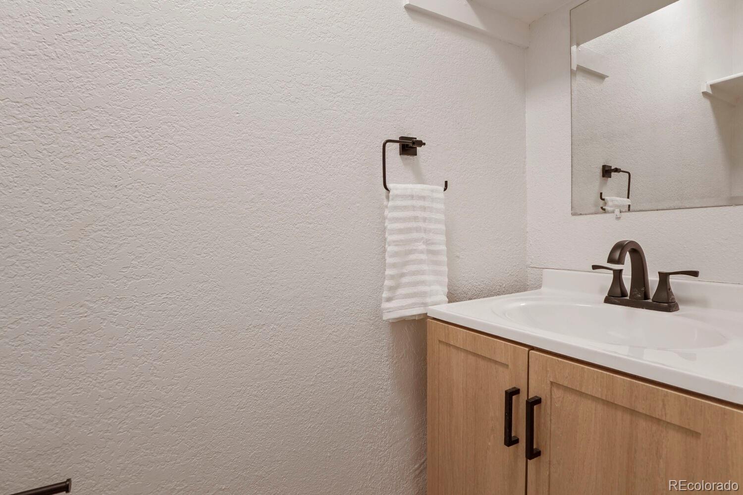 MLS Image #12 for 12063 e hoye drive ,aurora, Colorado