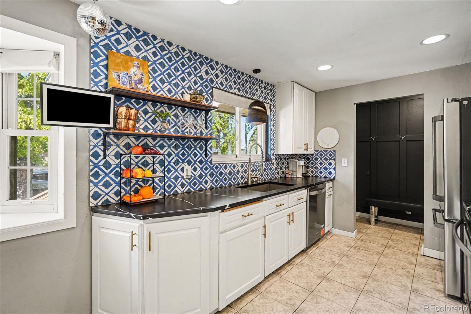 MLS Image #14 for 7232 s sherman street,centennial, Colorado