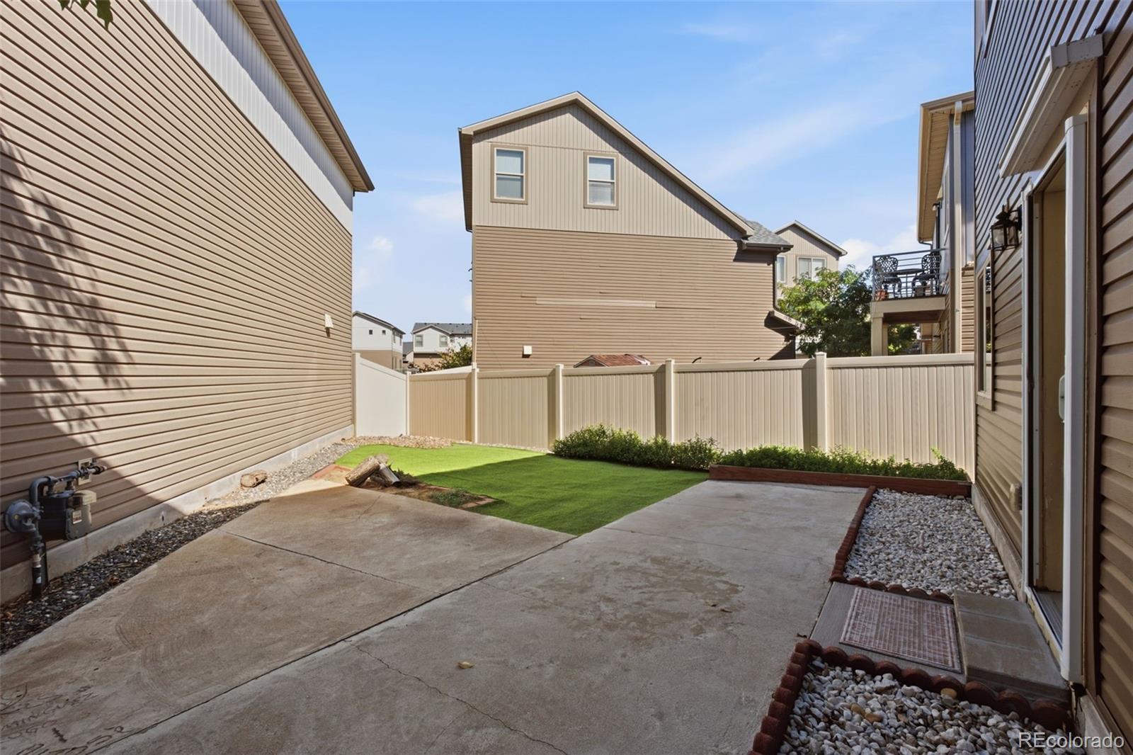 MLS Image #16 for 18619 e 50th place,denver, Colorado