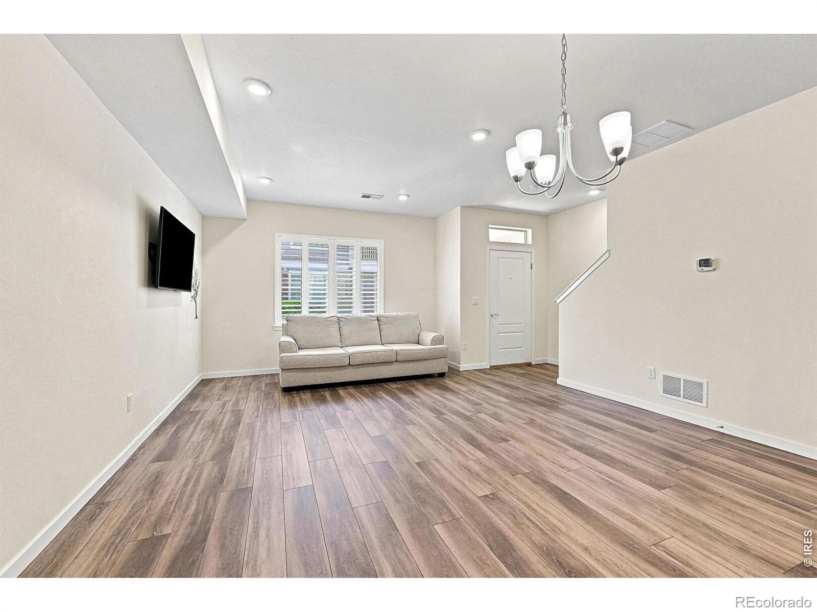 MLS Image #1 for 867 e 98th avenue,thornton, Colorado