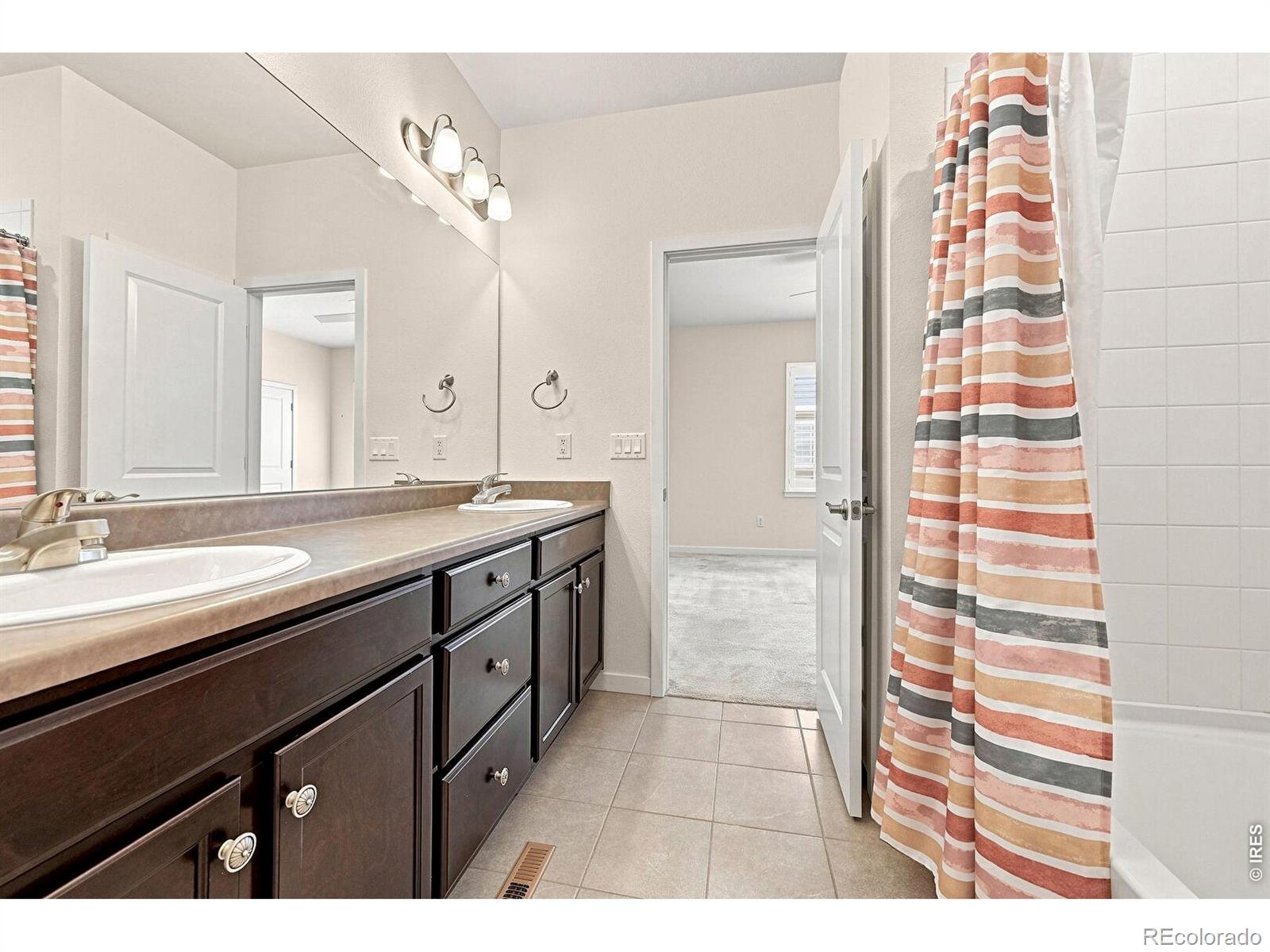 MLS Image #8 for 867 e 98th avenue,thornton, Colorado