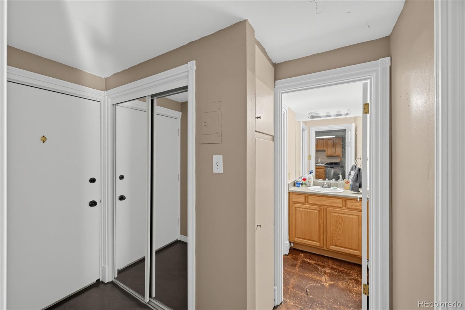 MLS Image #13 for 925 e 8th avenue 20,denver, Colorado