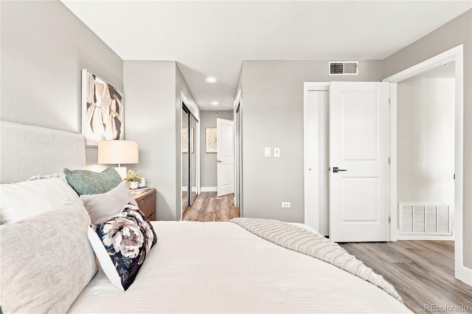 MLS Image #15 for 350  detroit street,denver, Colorado