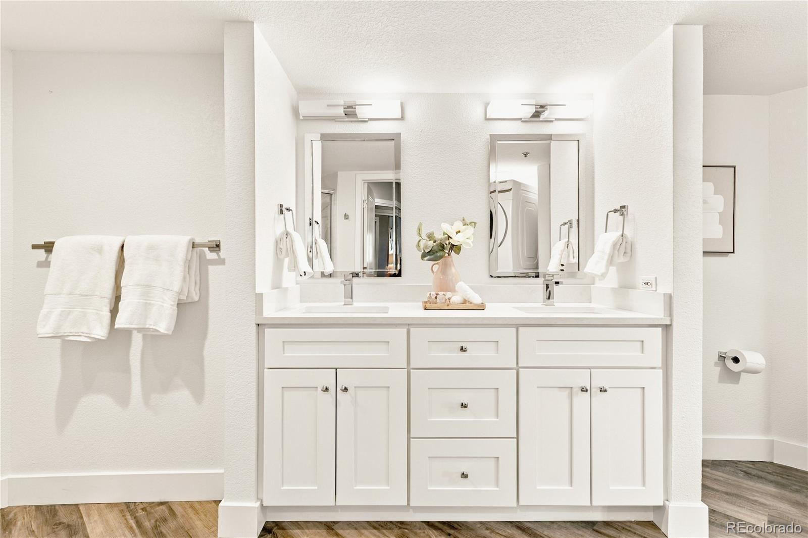 MLS Image #17 for 350  detroit street,denver, Colorado