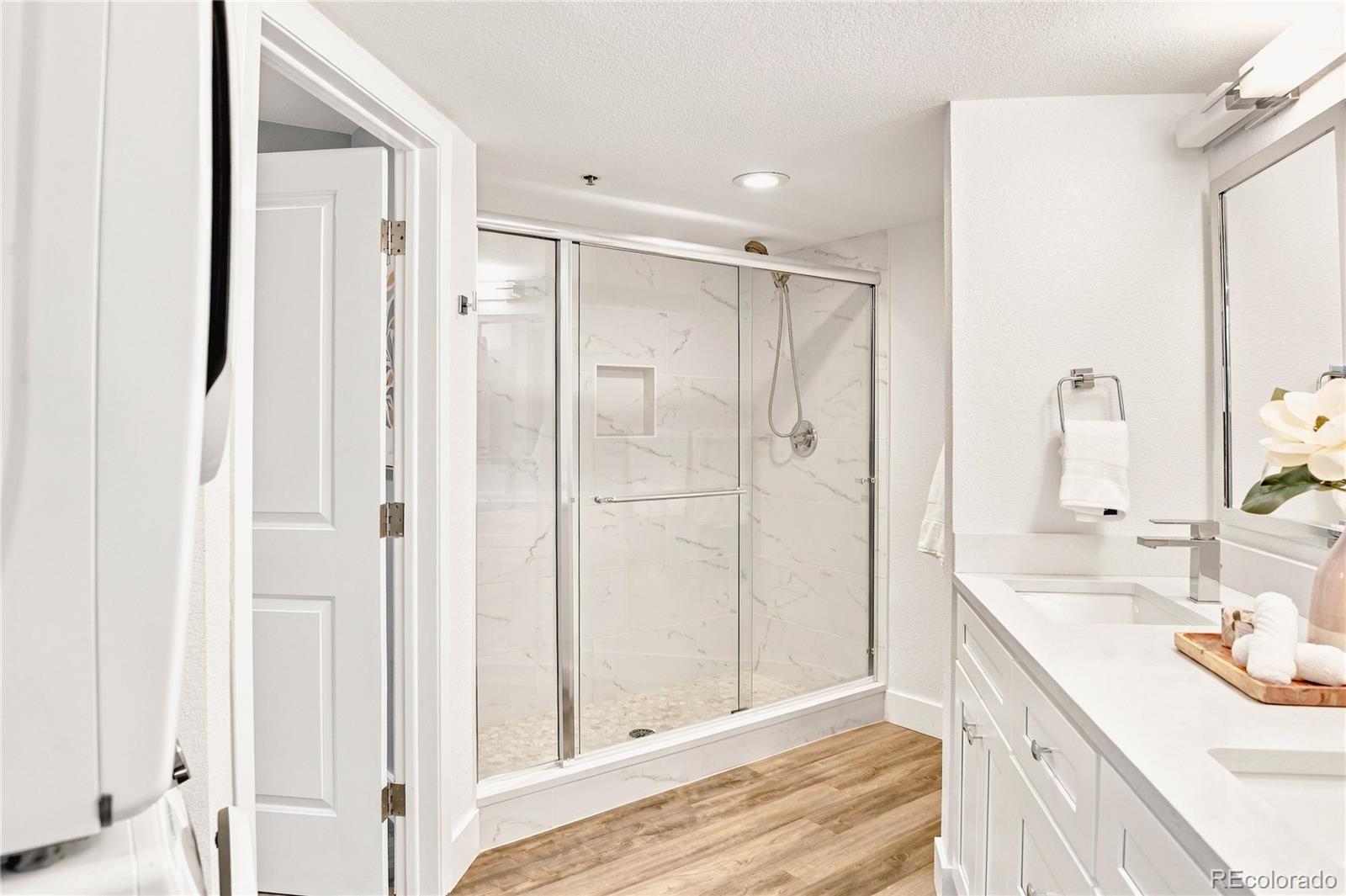 MLS Image #19 for 350  detroit street,denver, Colorado